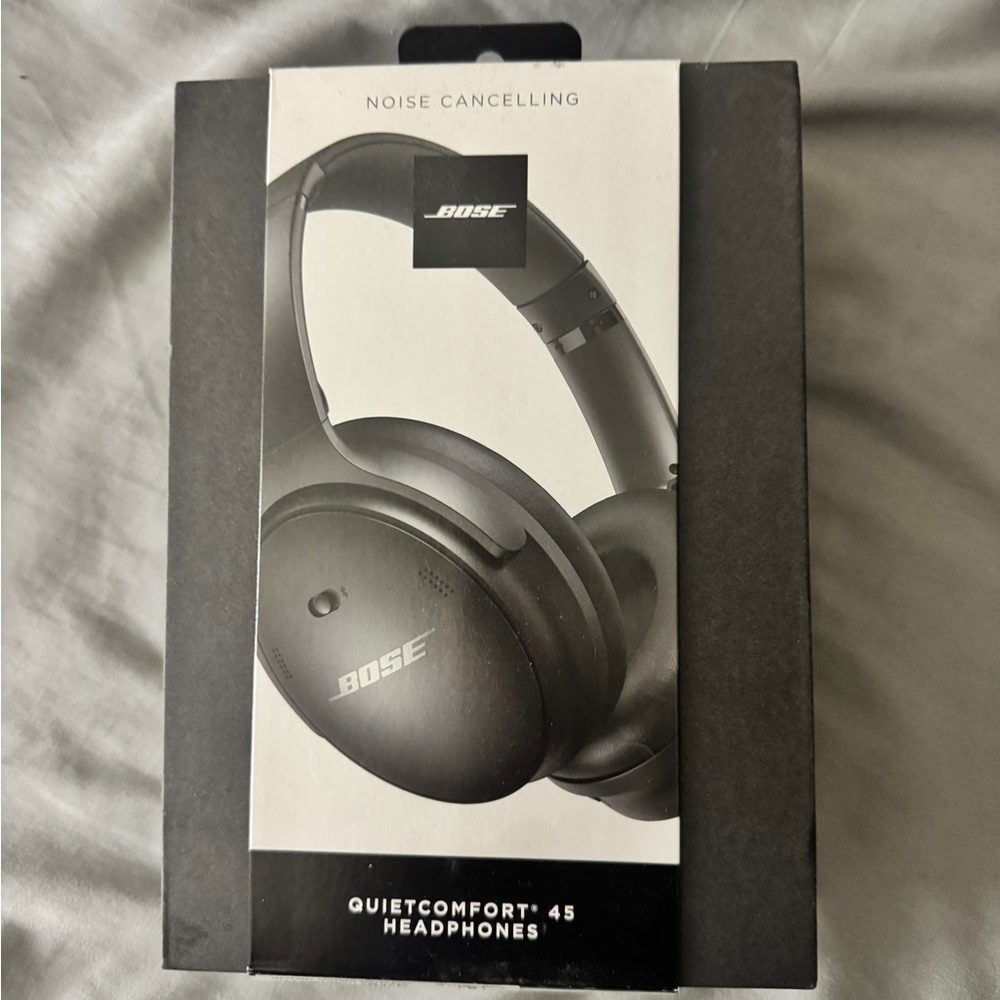 Bose QuietComfort 45 Noise Cancelling Headphones - Sleek Black